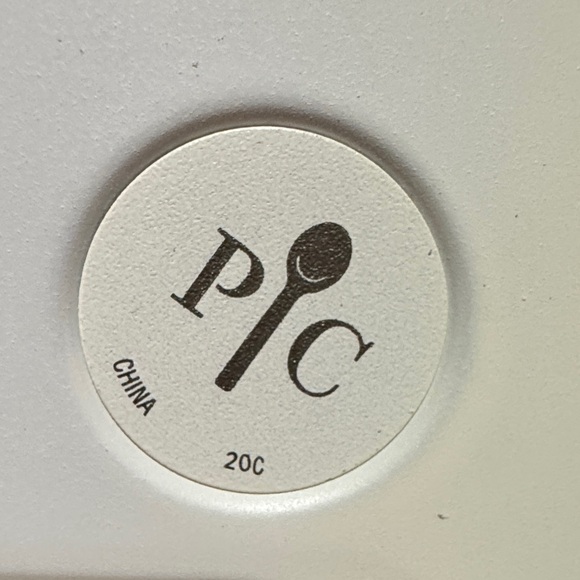 Pampered Chef White hot/cold storage with lids - Picture 5 of 5